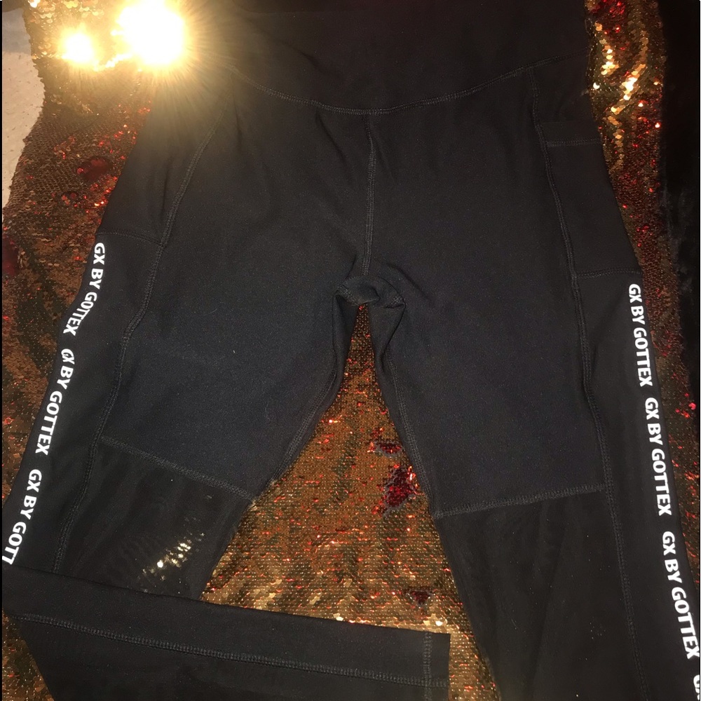 black leggings
